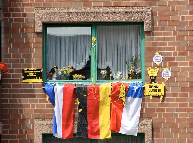 通过边路突 通过边路突